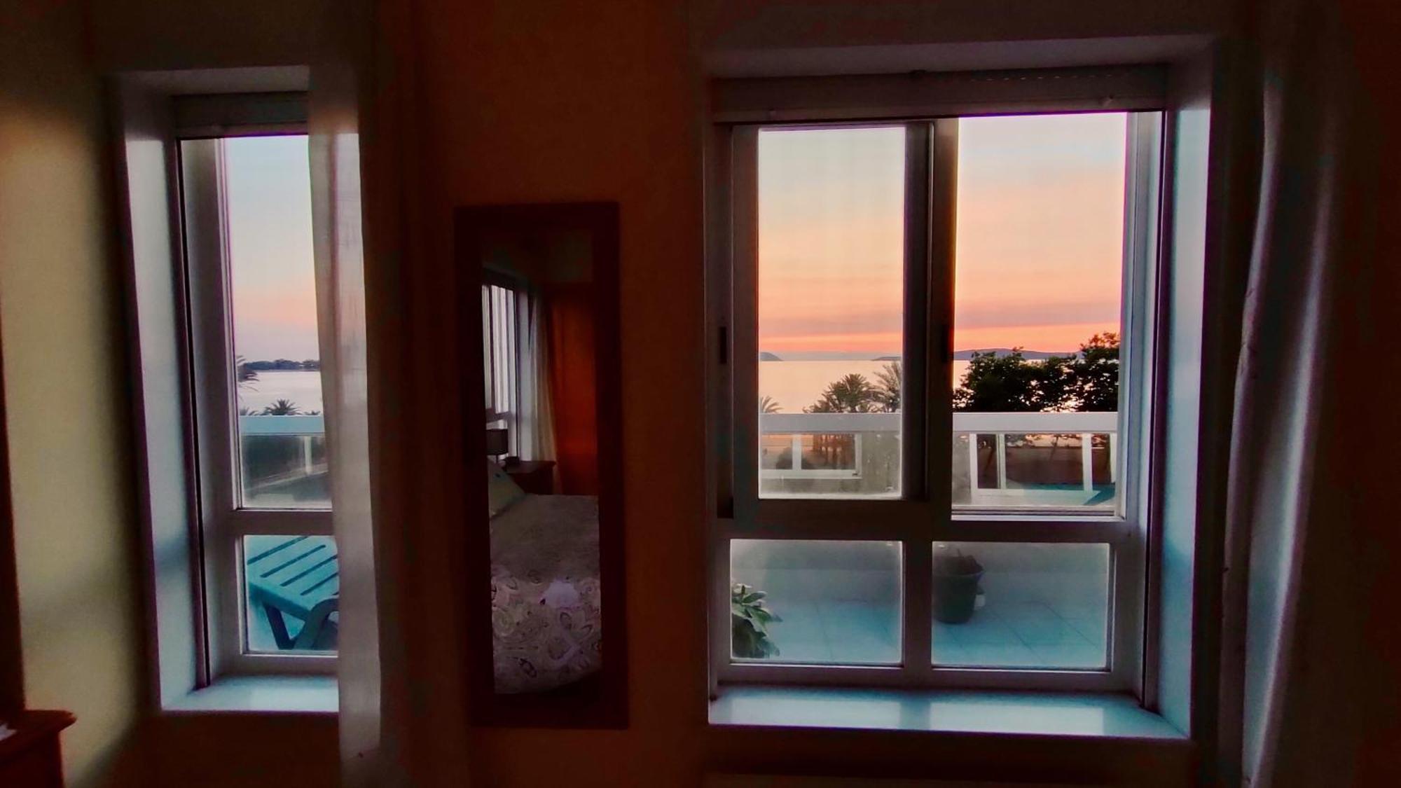 Samil Apartment, Primera Linea De Playa Con Wifi Y Garaje วิโก ภายนอก รูปภาพ